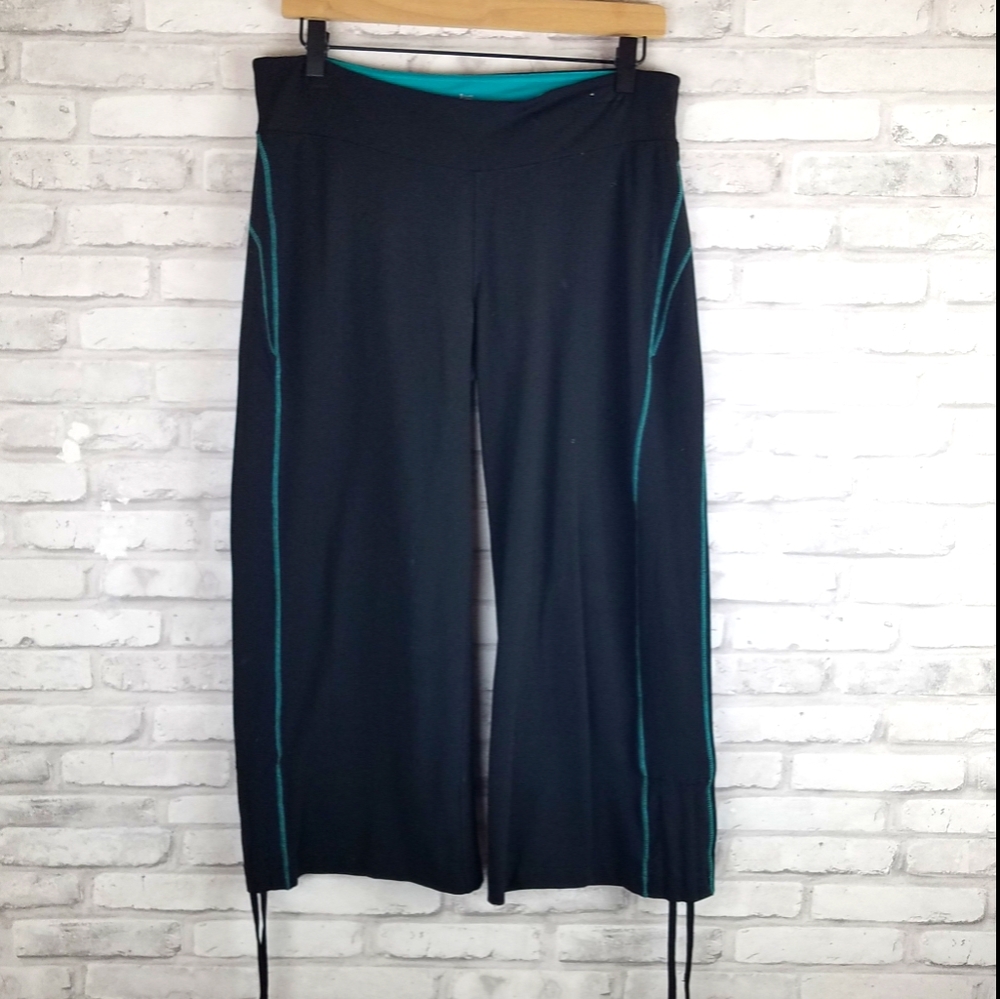 ALO Yoga CoolFit Black Crop Knit Pants